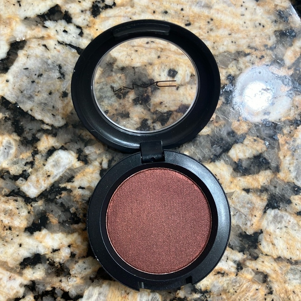 MAC Cosmetics spectacle of yourself